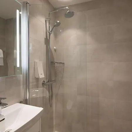 Harbour Hotel, Worldhotels Crafted מלון ברגן