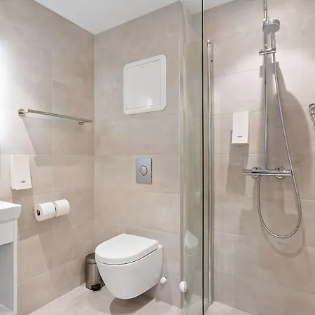 Отель Harbour Hotel, Worldhotels Crafted 4*